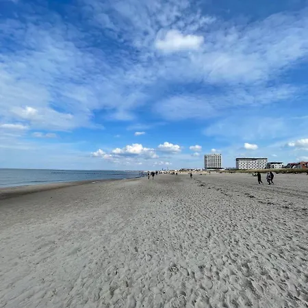 Exclusive Fewo In Warnemuende, 150M To The Beach, 2 Bathrooms, 2 Bedrooms, Sauna, Wifi And Much More. Rostock Eksteriør billede