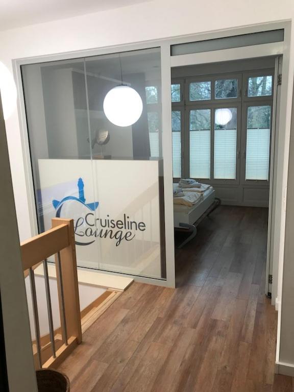 Exclusive In Warnemuende, 150m To The Beach, 2 Bathrooms, 2 Bedrooms, Sauna, Wifi And Much More. * Rostock