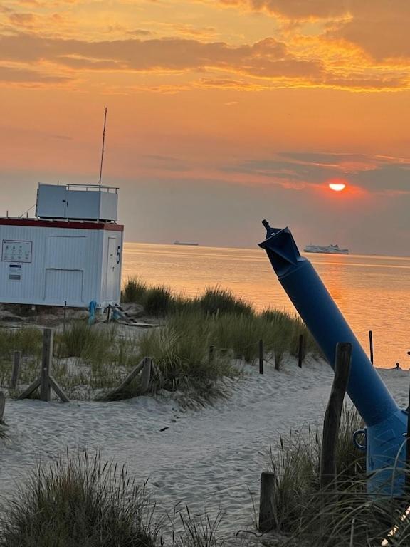 Exclusive In Warnemuende, 150m To The Beach, 2 Bathrooms, 2 Bedrooms, Sauna, Wifi And Much More. Appartement *