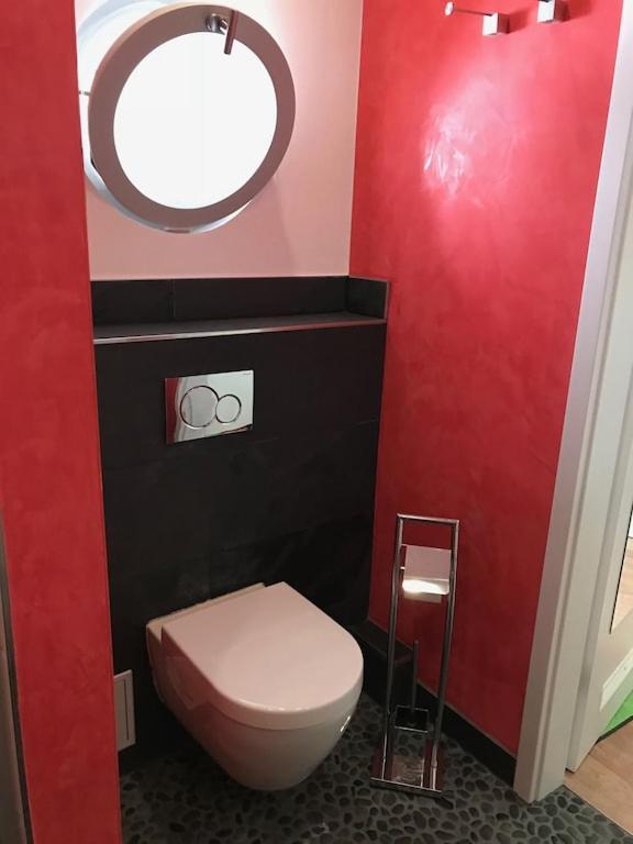 Exclusive In Warnemuende, 150m To The Beach, 2 Bathrooms, 2 Bedrooms, Sauna, Wifi And Much More. Appartement