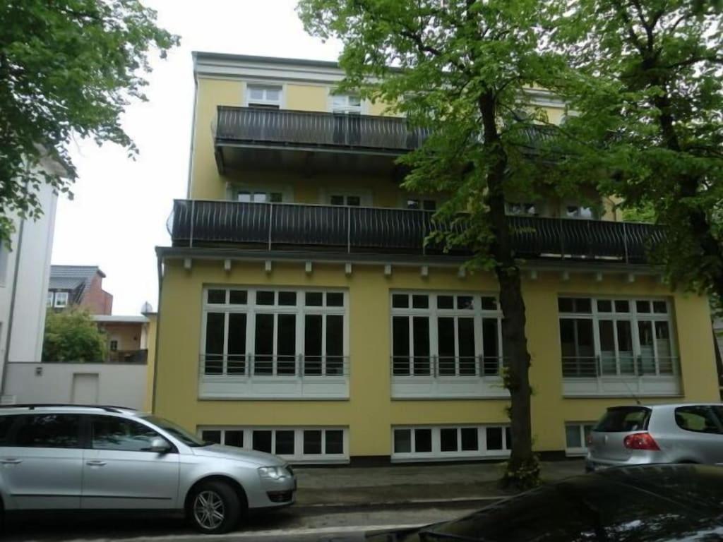 Exclusive In Warnemuende, 150m To The Beach, 2 Bathrooms, 2 Bedrooms, Sauna, Wifi And Much More.