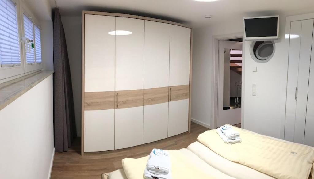 Exclusive In Warnemuende, 150m To The Beach, 2 Bathrooms, 2 Bedrooms, Sauna, Wifi And Much More. * Rostock
