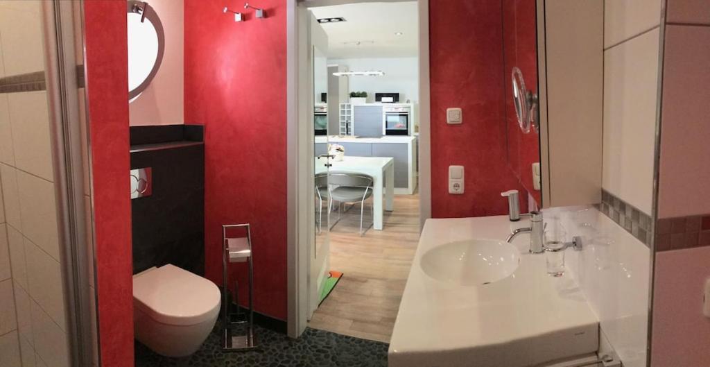 Lejlighed Exclusive In Warnemuende, 150m To The Beach, 2 Bathrooms, 2 Bedrooms, Sauna, Wifi And Much More. Rostock