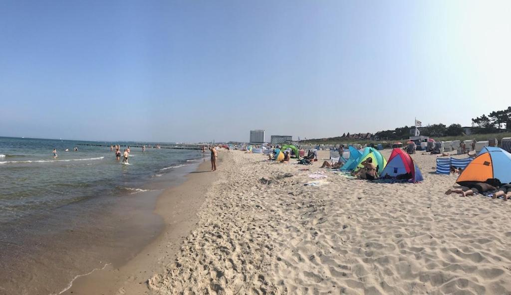 Appartement Exclusive In Warnemuende, 150m To The Beach, 2 Bathrooms, 2 Bedrooms, Sauna, Wifi And Much More. Rostock